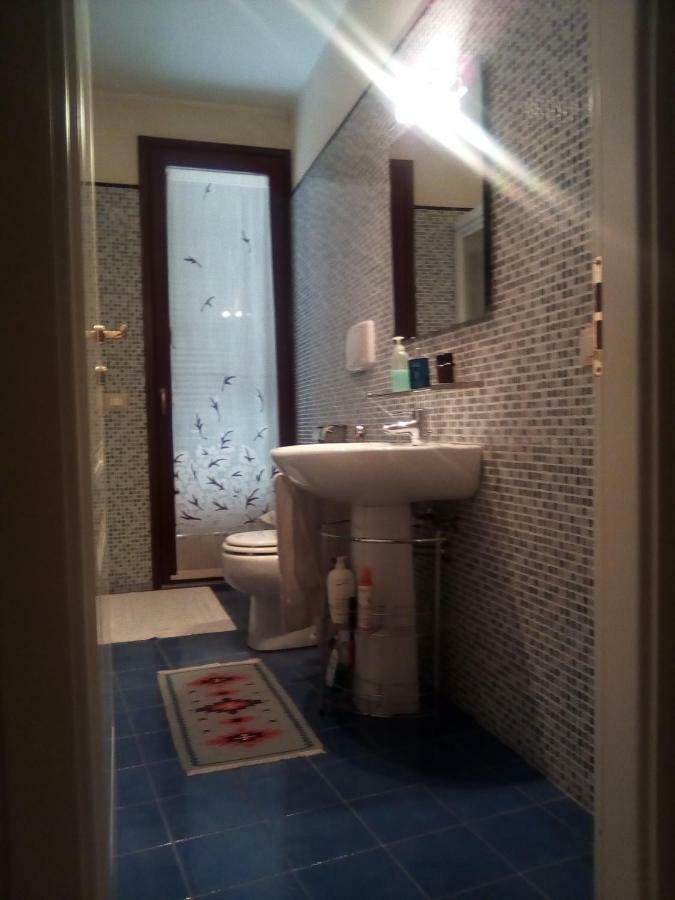 B&B Zia Lelly Fano Exterior foto